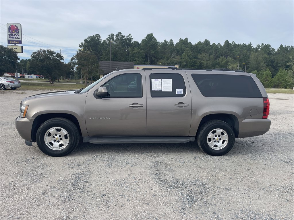 2013 Chevrolet Suburban LS