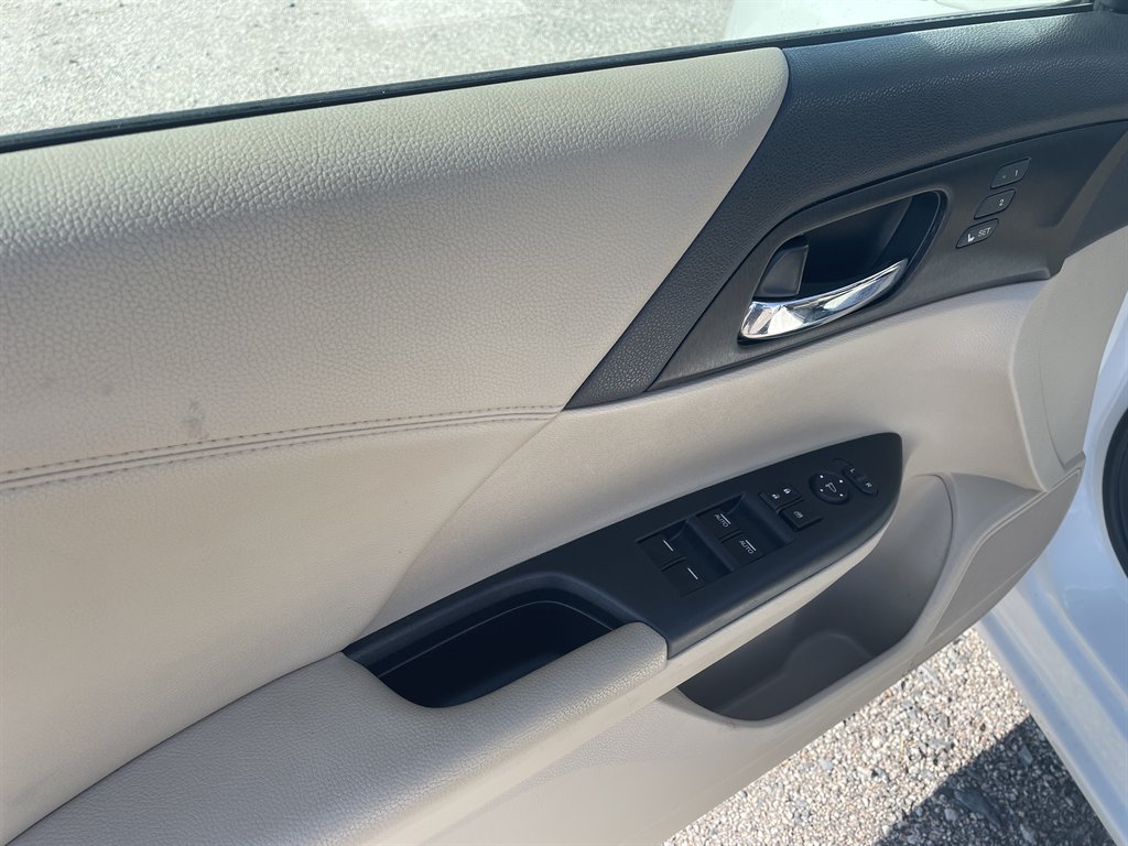 2015 Honda Accord Touring - Photo 11