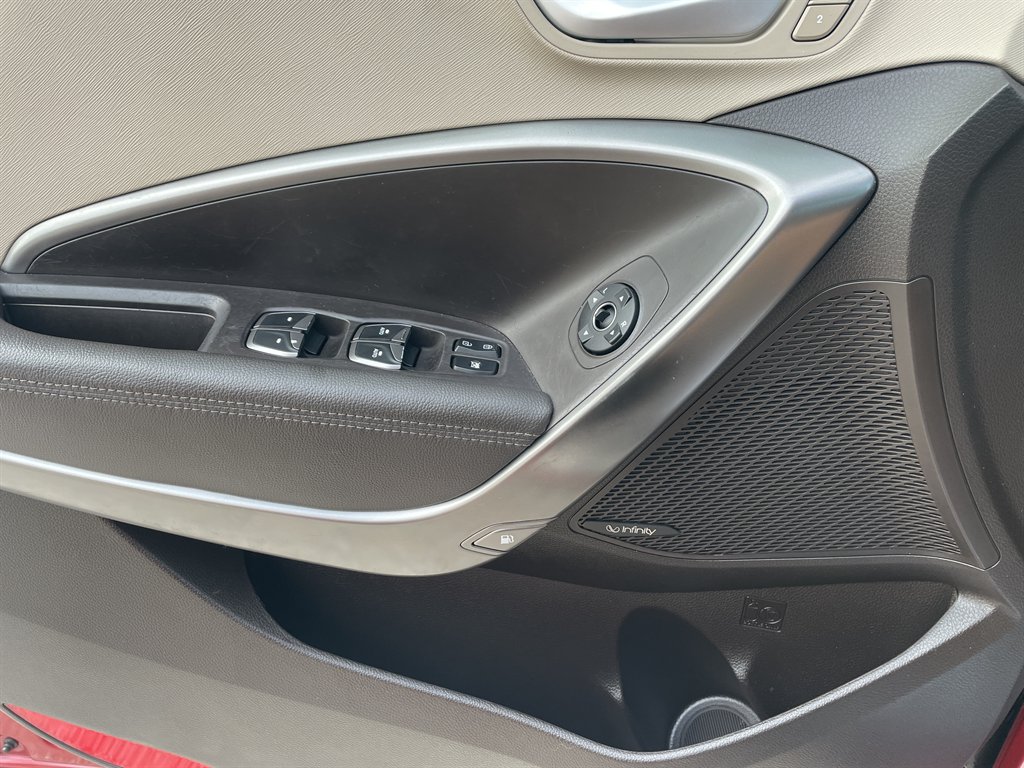 2018 Hyundai Santa Fe Limited Ultimate - Photo 18